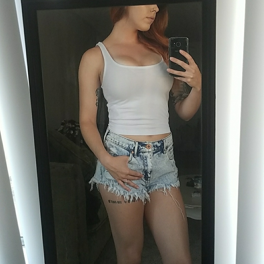 Cropped Tank Top